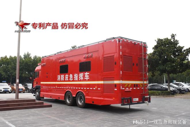 衛星通信指揮車 戰勤保障能手，上通指揮中心、下達一線單兵